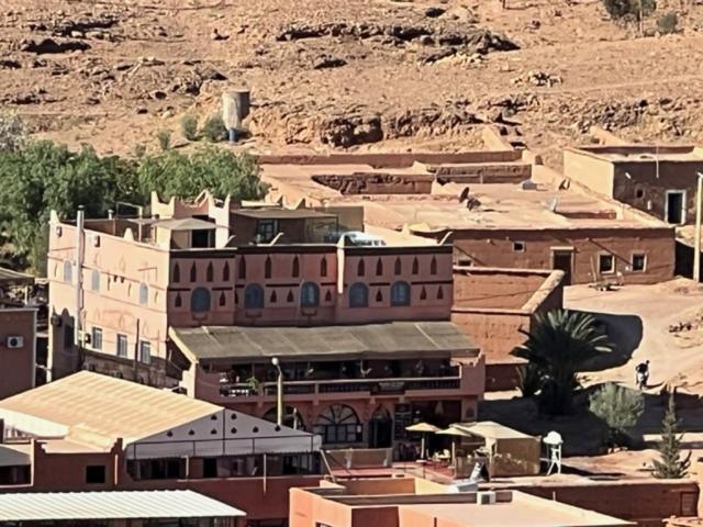 Etoile Filante D Or Hotel Ait Ben Haddou Bagian luar foto